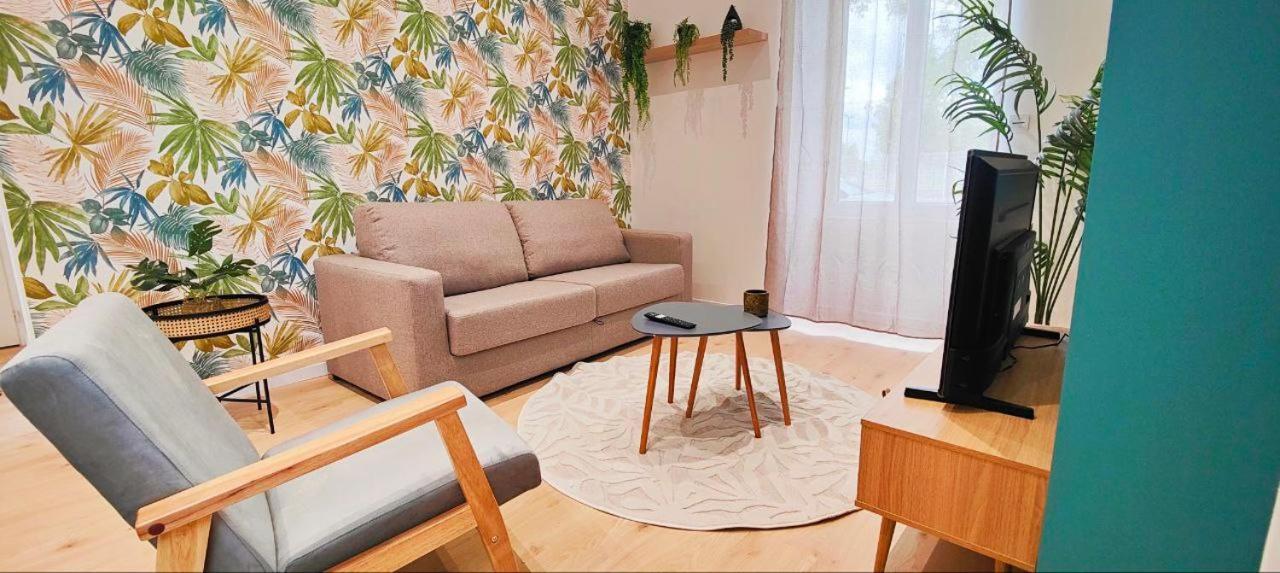 Appartements A Theme Клермон-Ферран Экстерьер фото
